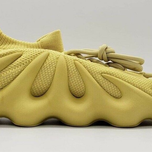 adidas Yeezy 450 Sulfur Size Mens 13 HP5426 In Hand. Condition is New wi… - Picture 4 of 6